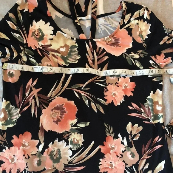 Floral long sleeve top size small - Picture 8 of 10